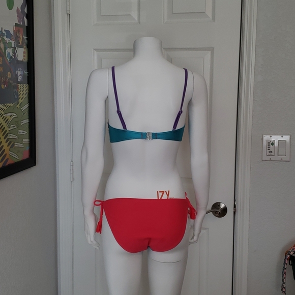 Two Piece Bikini set - Picture 4 of 5